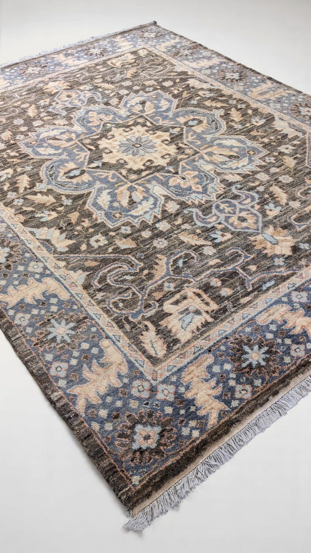 Wrealm Hand Knotted Rug - 314 x 247 cm-1