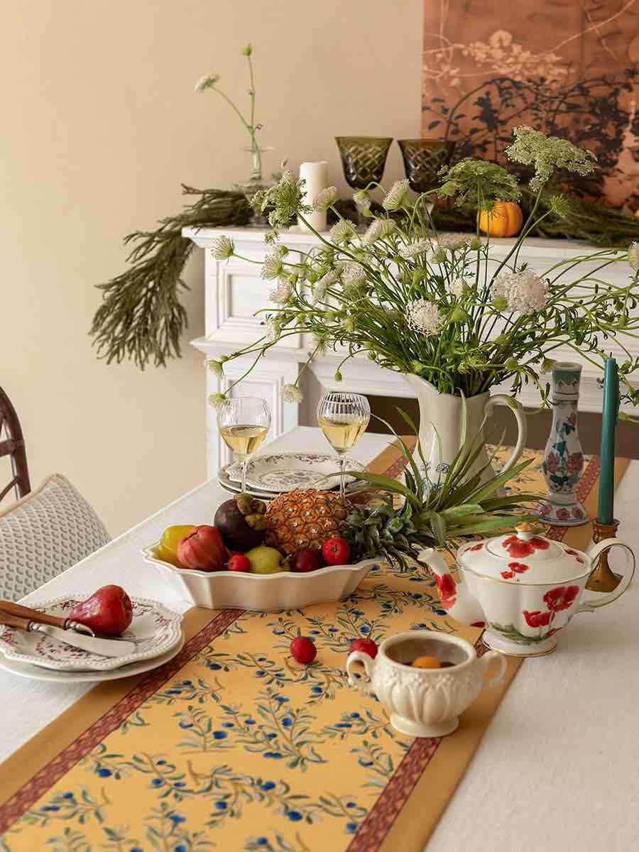 Italian Floral Decorative Table Runner for Elegant Table