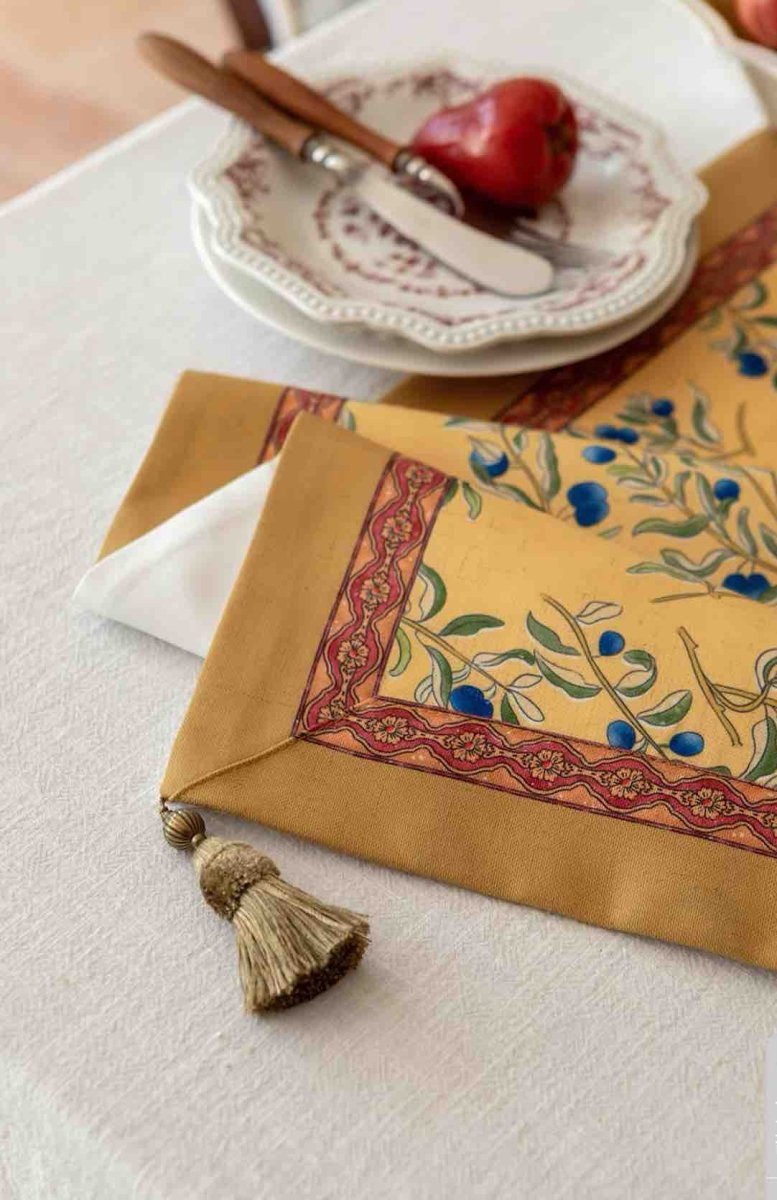 Italian Floral Decorative Table Runner for Elegant Table