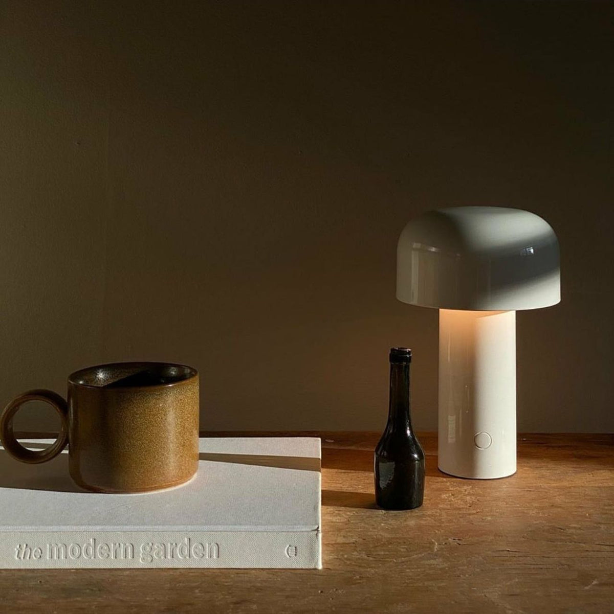 Mushroom Portable LED Table Lamp – Modern Bell Design